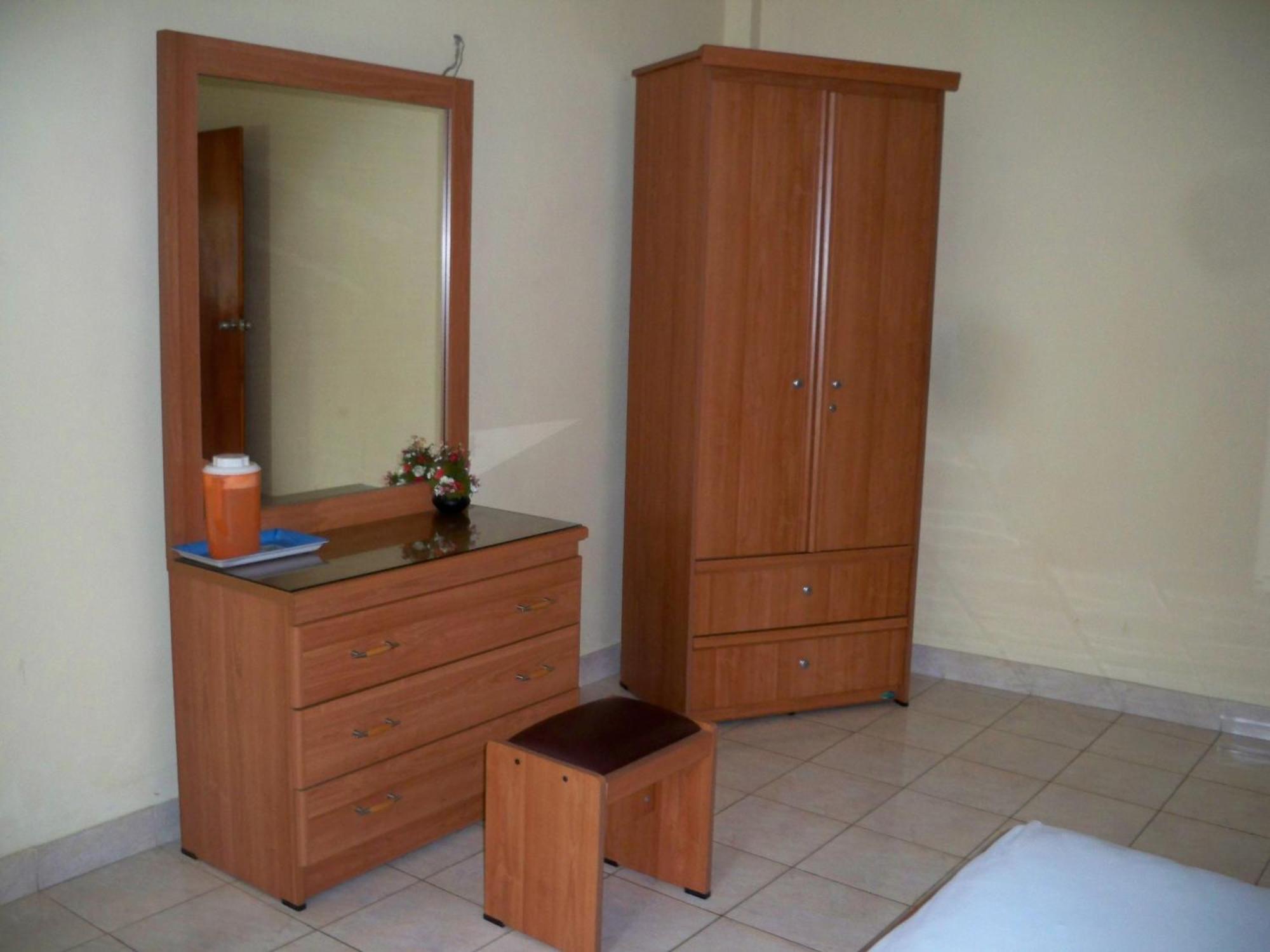 Hotel Red Rose Negombo Bagian luar foto